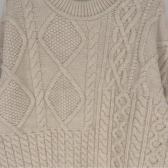 Free People Leslie Cable Knit Oversized Sweater NWOT SIZE S - Picture 7 of 10